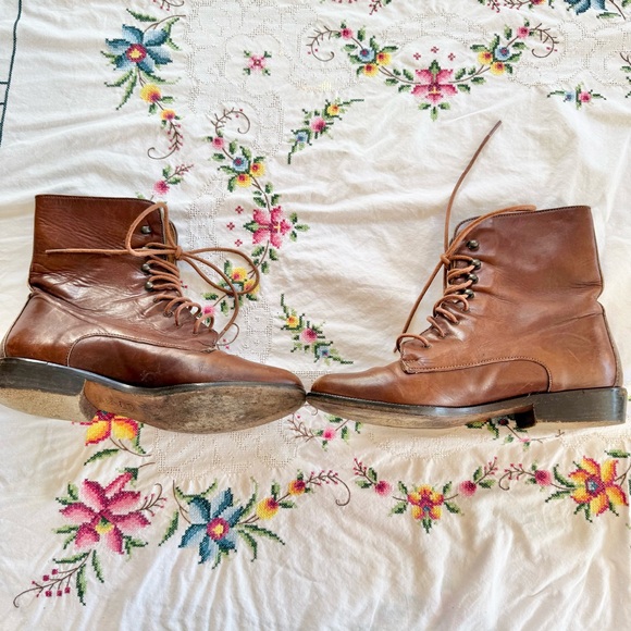 Size 38 vintage Joan & David leather ankle boots. - Picture 2 of 6